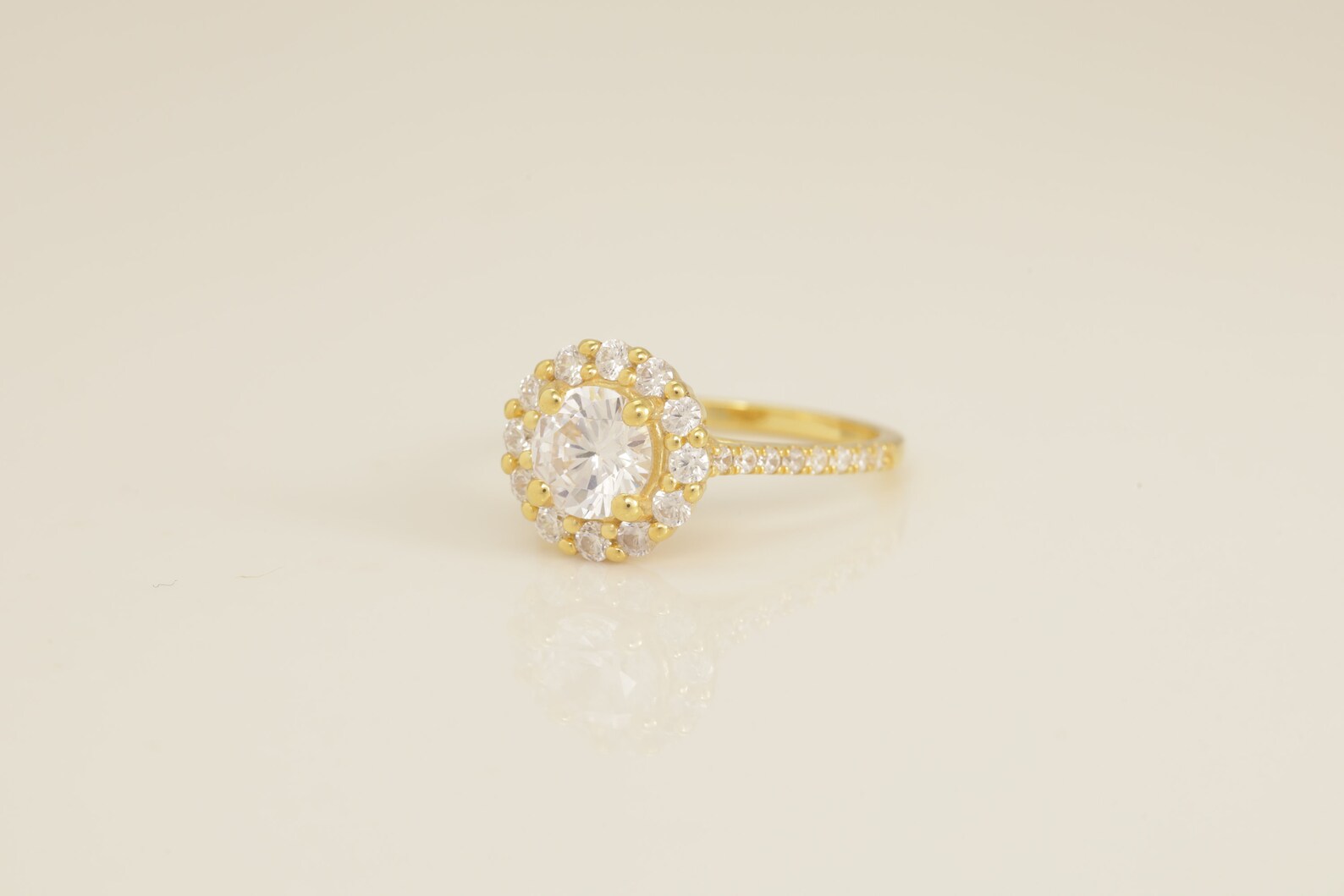 1.0 CT Diamond Halo Engagement Ring, Anniversary Ring Gift for Women, Bridal Promise Ring for Her, Ring For Women